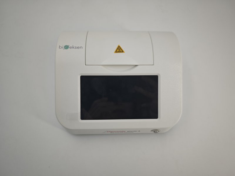 Máy Realtime PCR qCycler 8 mini (Biowe)